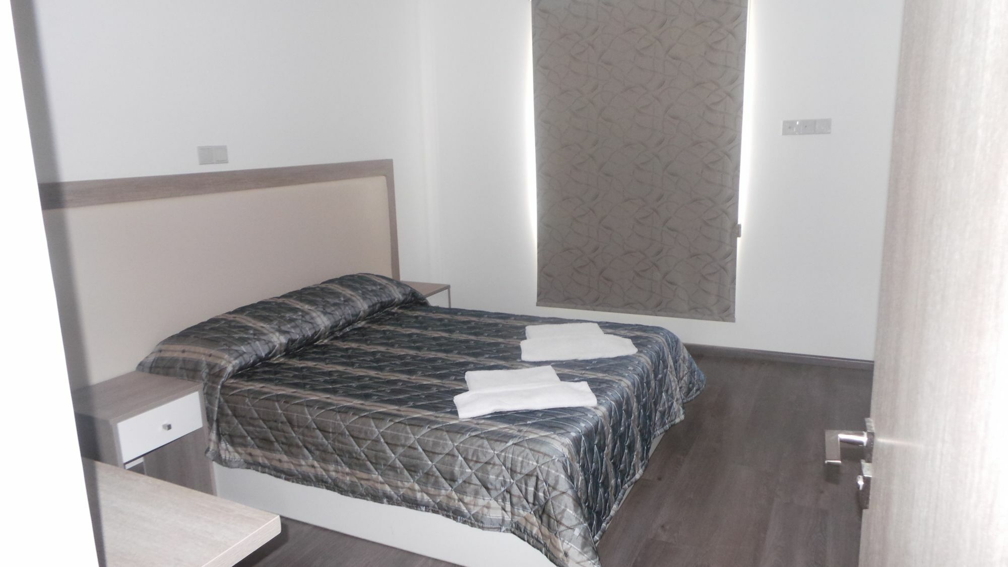 Neptune Hotel Apartments Paphos Coral Bay Exterior foto